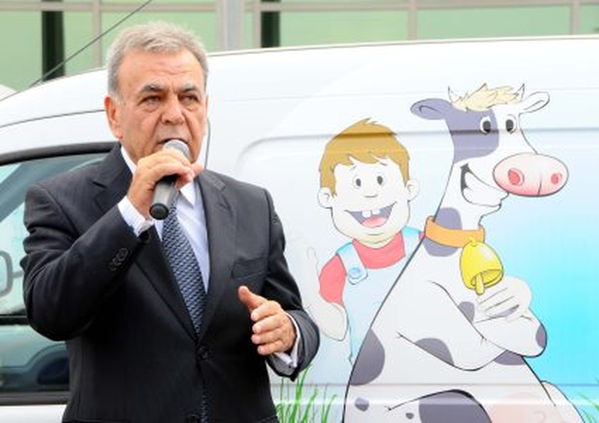 İzmir\'in "Süt Kuzuları"na Haftada 2 Litre Süt