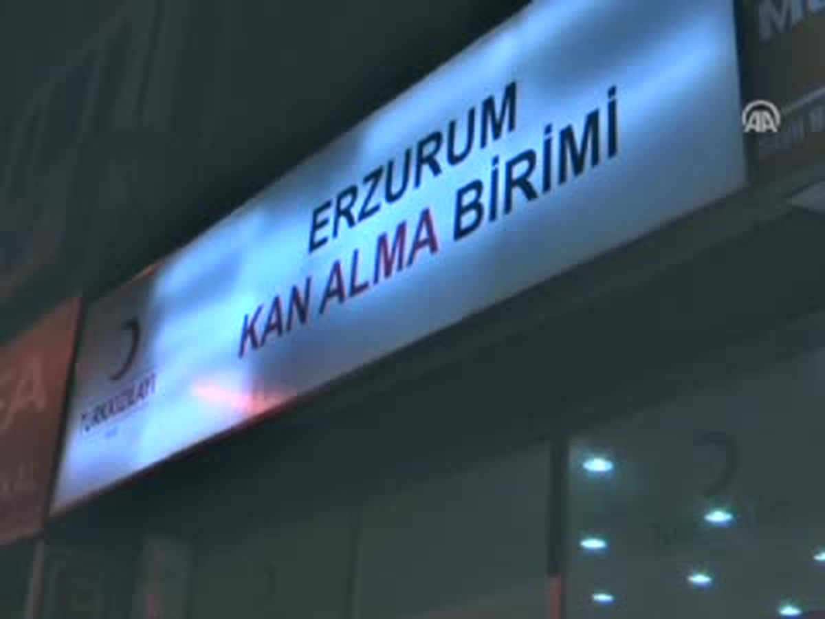 Kan Vermek İçin Sıraya Girdiler