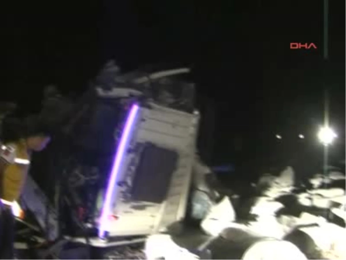 Mardin\'de Trafik Kazası: 2 Ölü