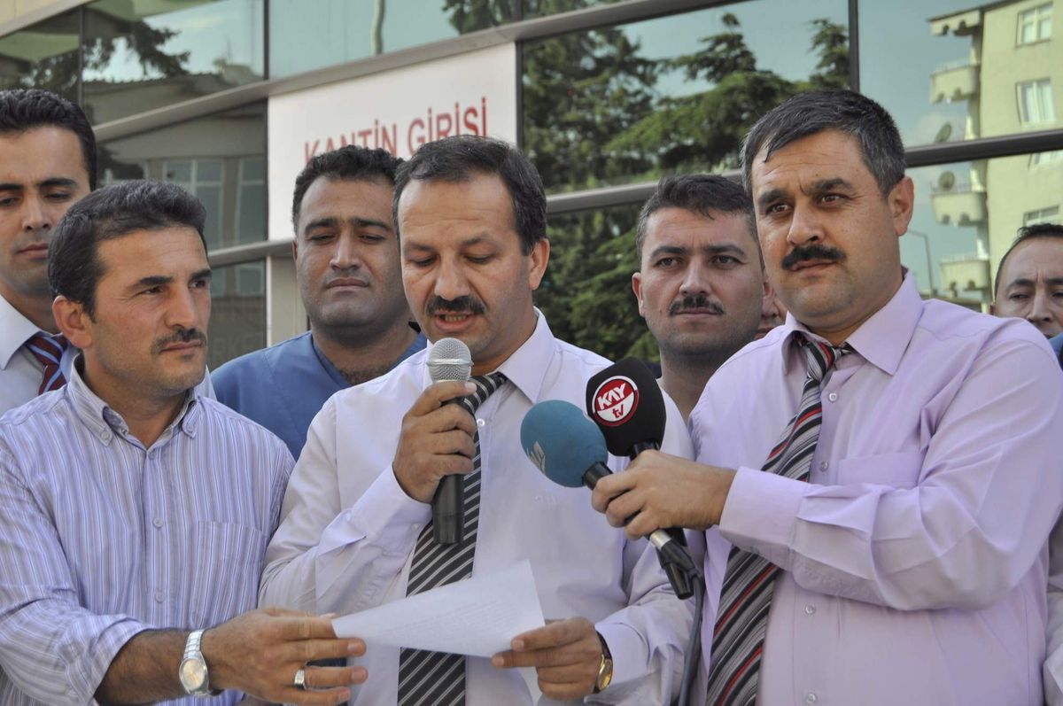Sağlık Çalışanlarına Şiddet Protesto Edildi