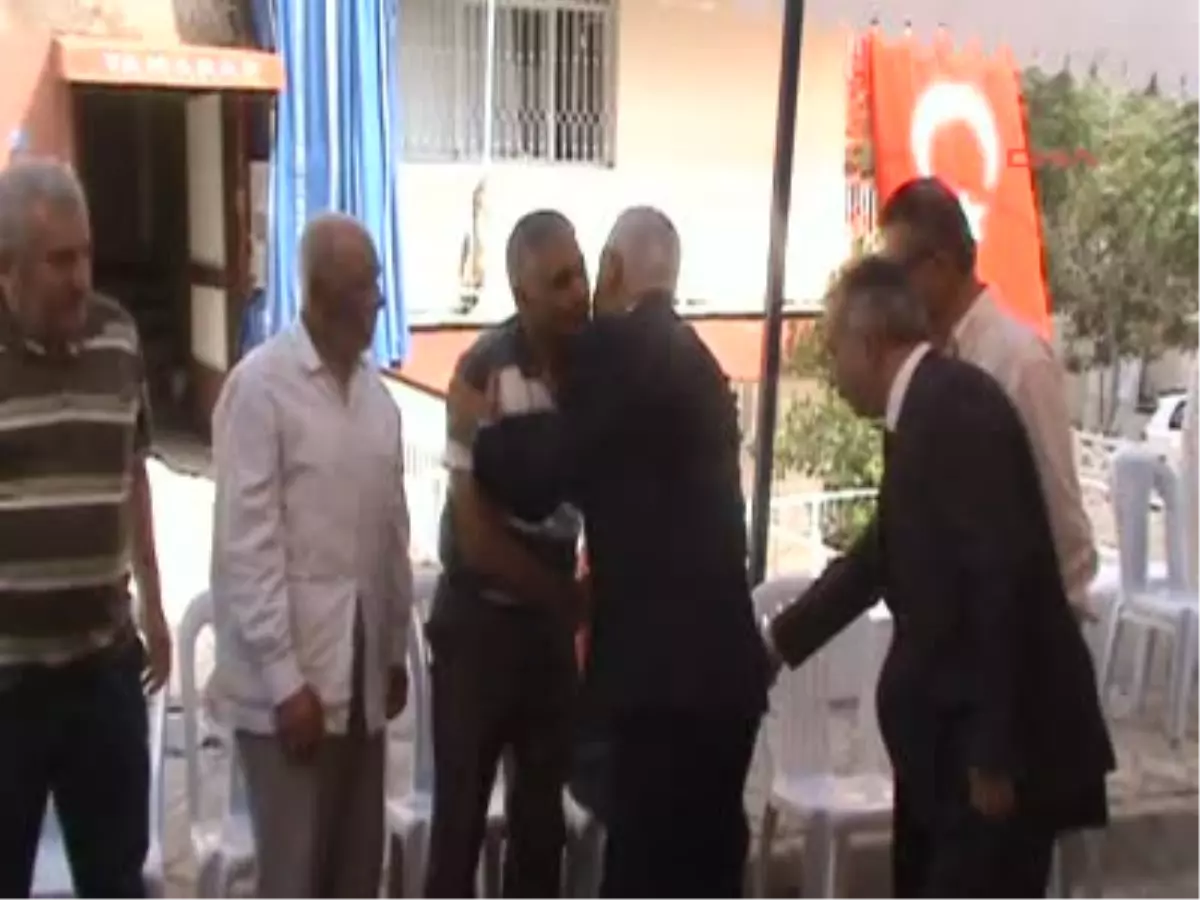 Salihli Şehidini Bekliyor