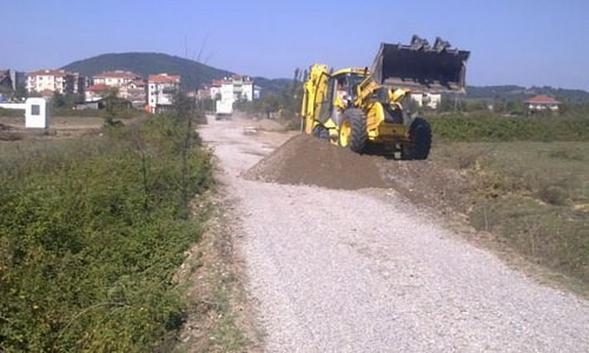 Saltukova\'da Okul Yolu Hizmete Açıldı