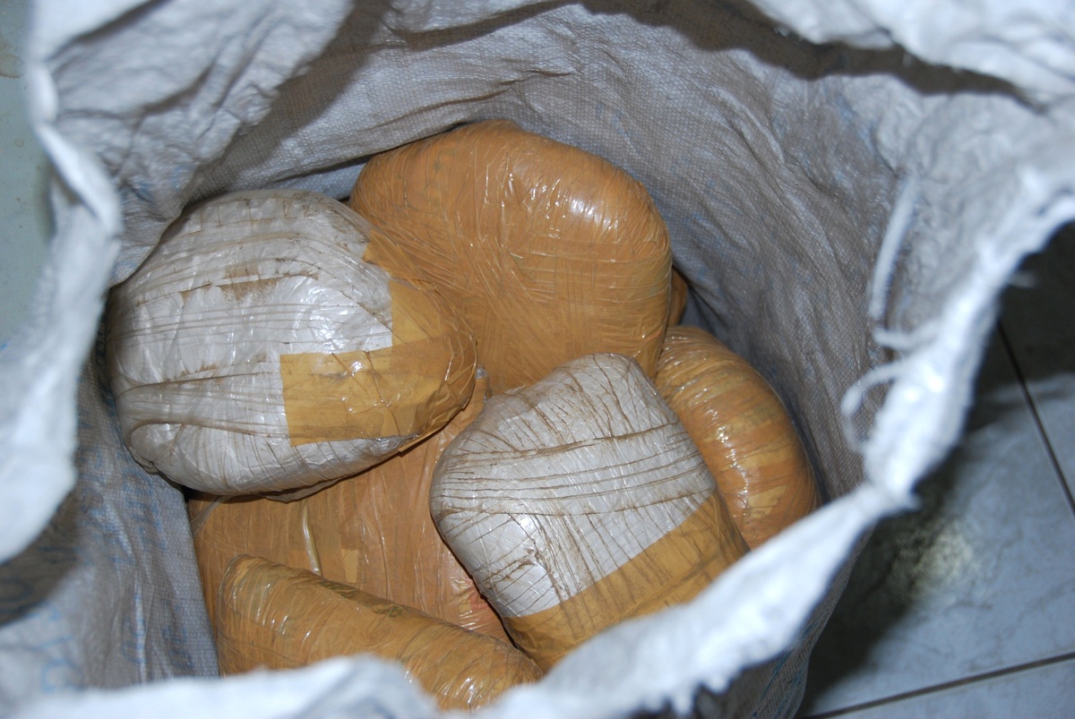 Sivas\'ta 10 Kilo Kubar Esrar Ele Geçirildi