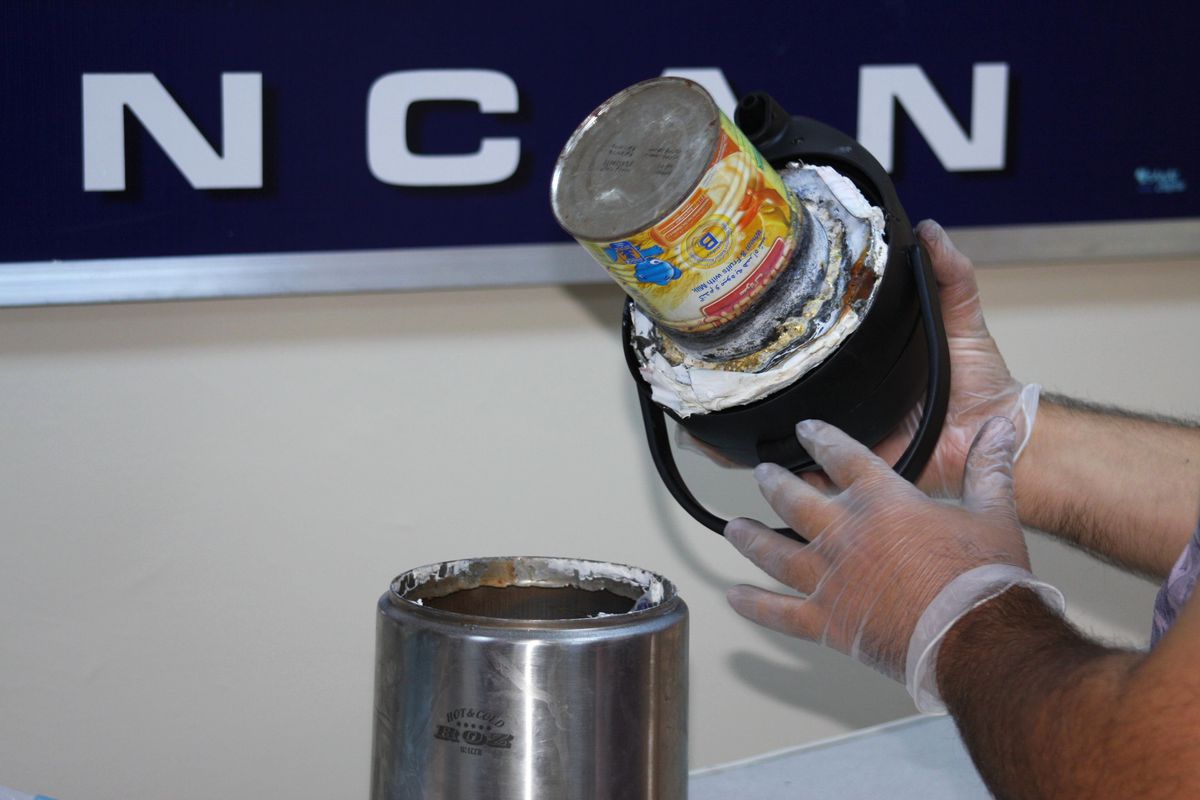 Termos İçerisinde 2 Kilo 14 Gram Eroin Ele Geçirildi