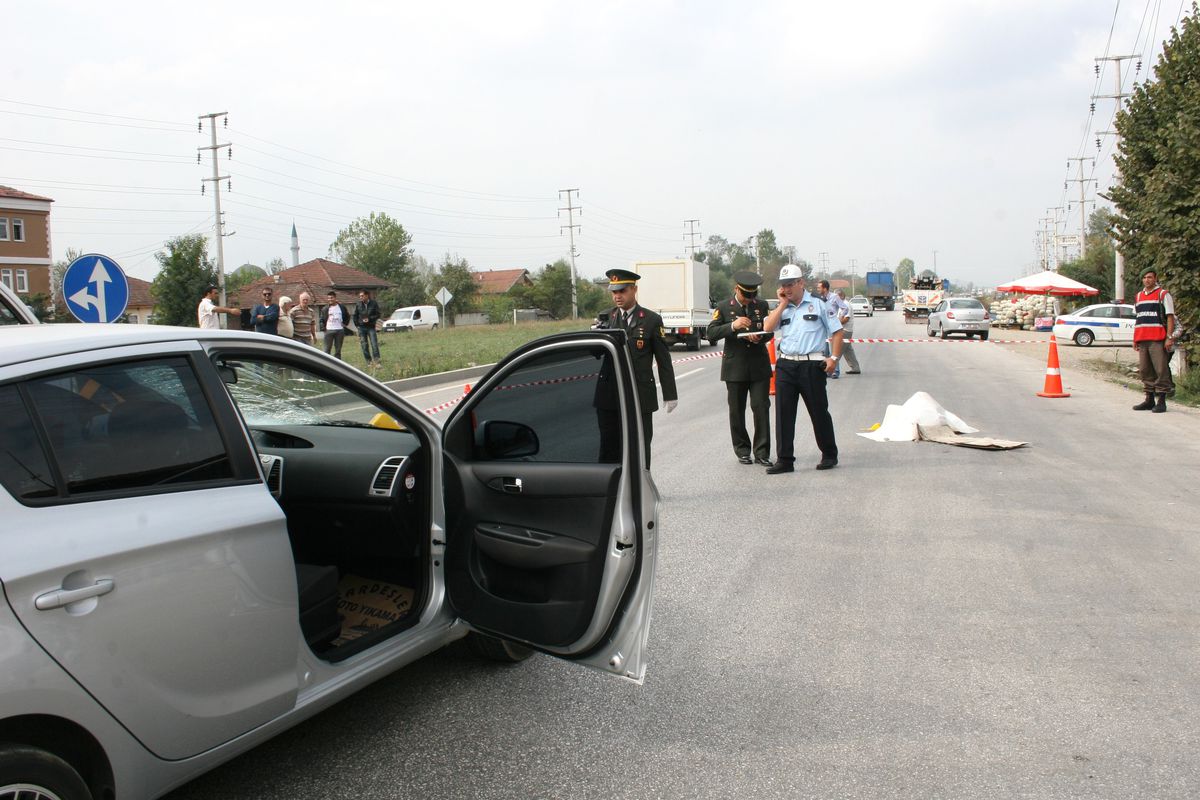 Yolu Karşıdan Karşıya Geçemedi