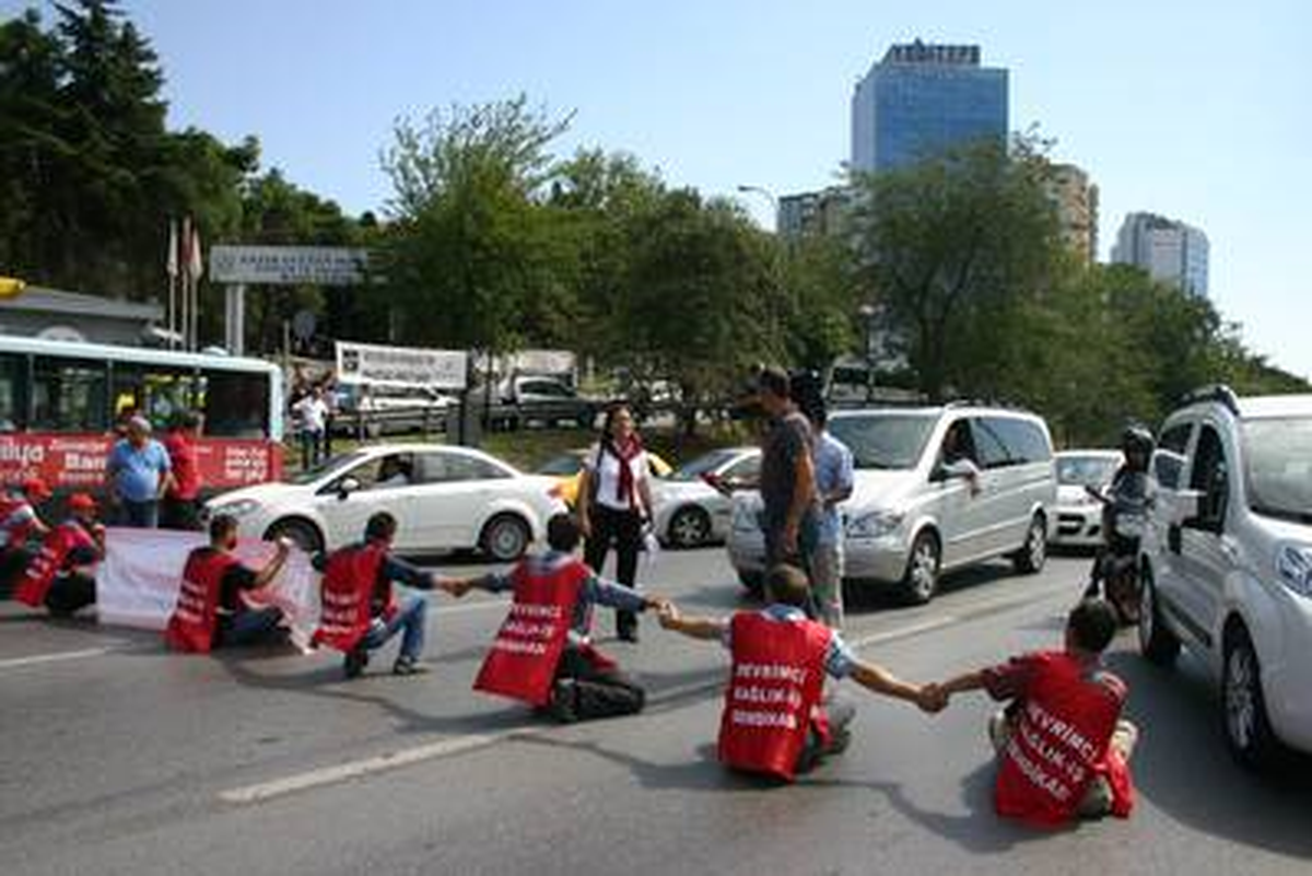 5\'i Trafiğe Kapattı