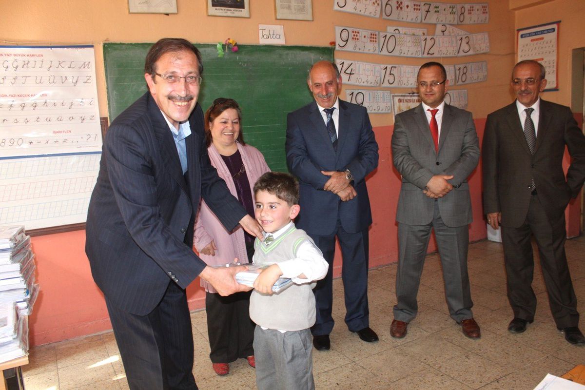 Başkan Bulutlar, Minik Öğrencileri Yalnız Bırakmadı…