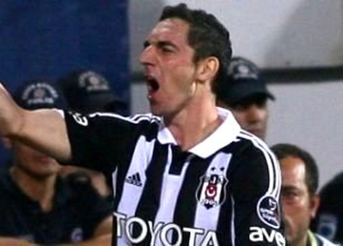 Beşiktaş\'ın Sahası Kapandı!
