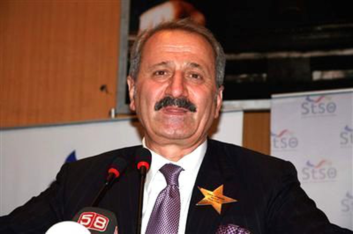 Ekonomi Bakanı Zafer Çağlayan, Merkez Bankası\'nın Faiz İndirme Kararı ile İlgili Olarak 5,75...