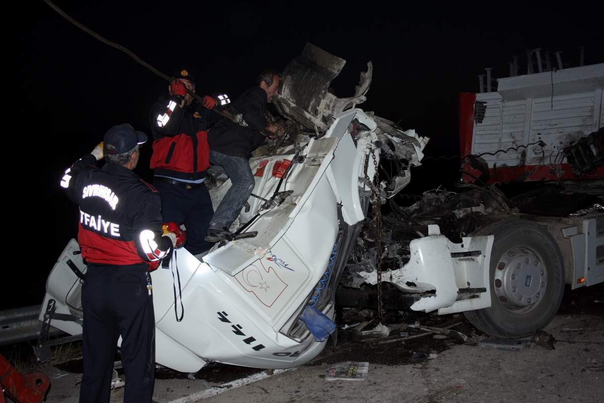 Eskişehir\'de Trafik Kazası: 1 Ölü