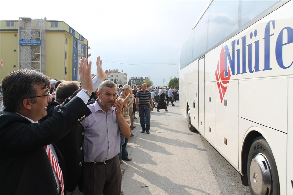 Hacı Adayları Dualarla Uğurlandı
