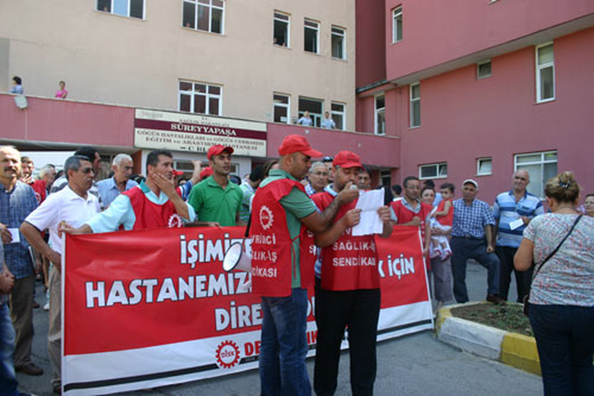 İşten Çıkartılan İşçiler E-5\'i Trafiğe Kapattı