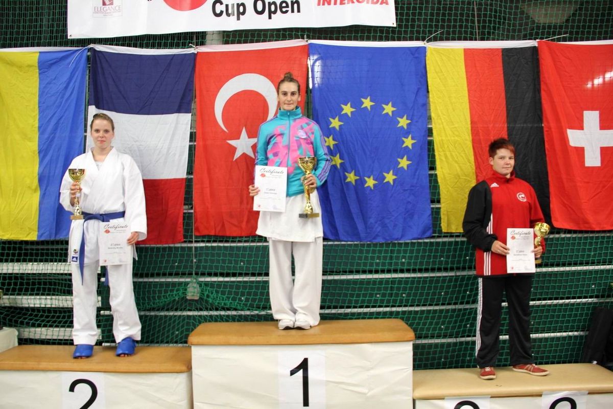 Kaskispor Karate Takımı\'ndan 5 Madalya