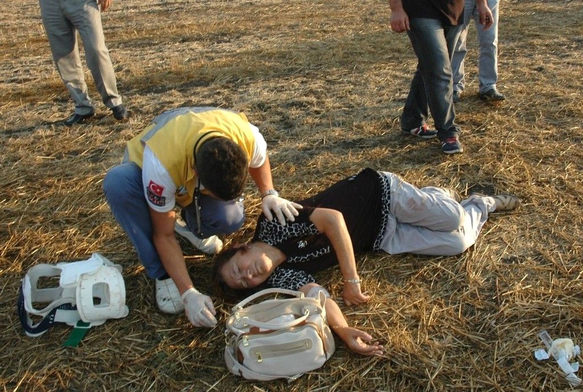 Midibüs Devrildi: 3 Ağır, 8 Yaralı