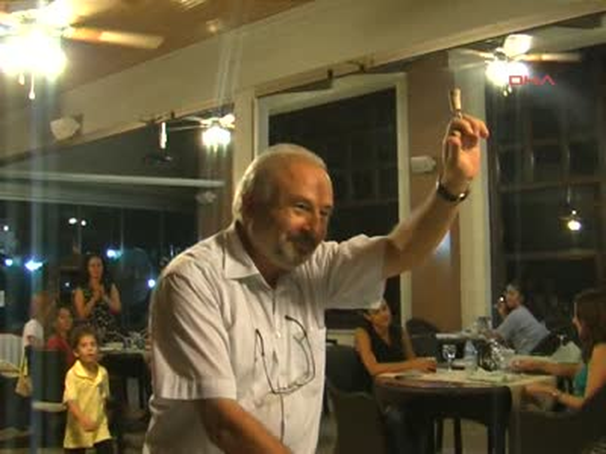 Profesörden Şaşırtan Protesto