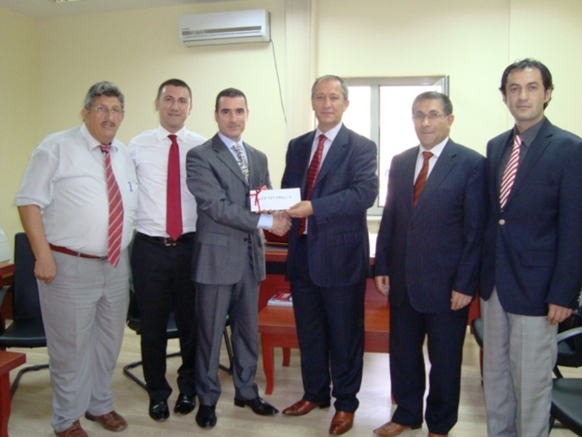 Sakarya Defterdarlığı\'nda Dayanışma Örneği