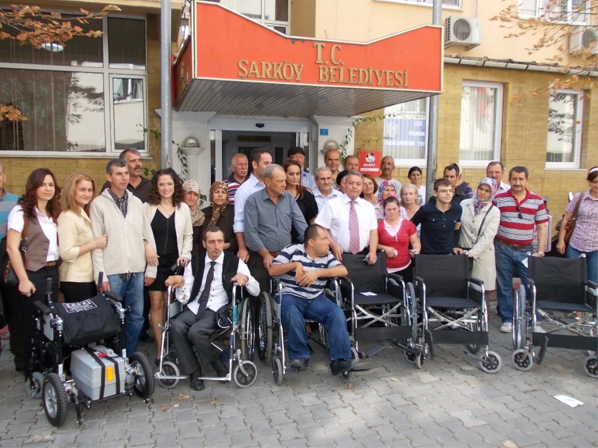 Şarköy Belediyesi Engelli Aracı Dağıttı