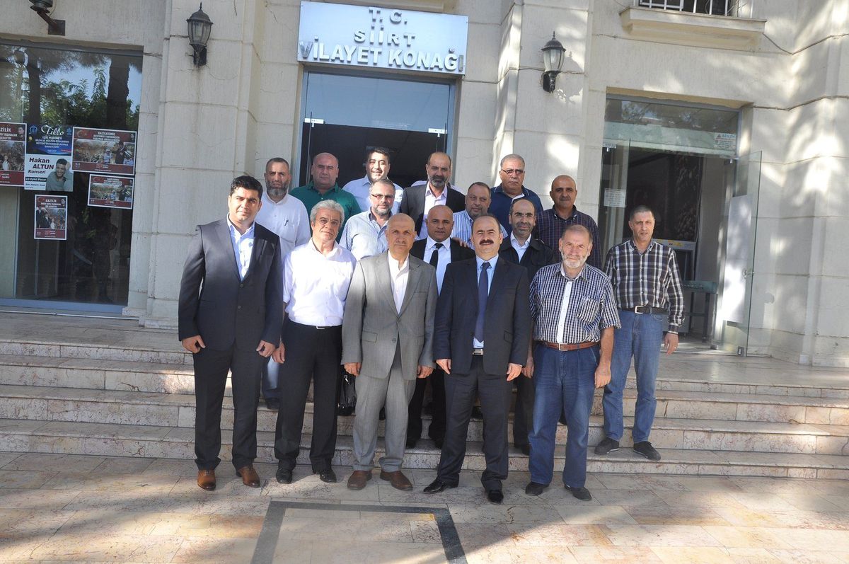 Vakıf Başkanı Akyüzlü\'den Vali Aydın\'a Ziyaret