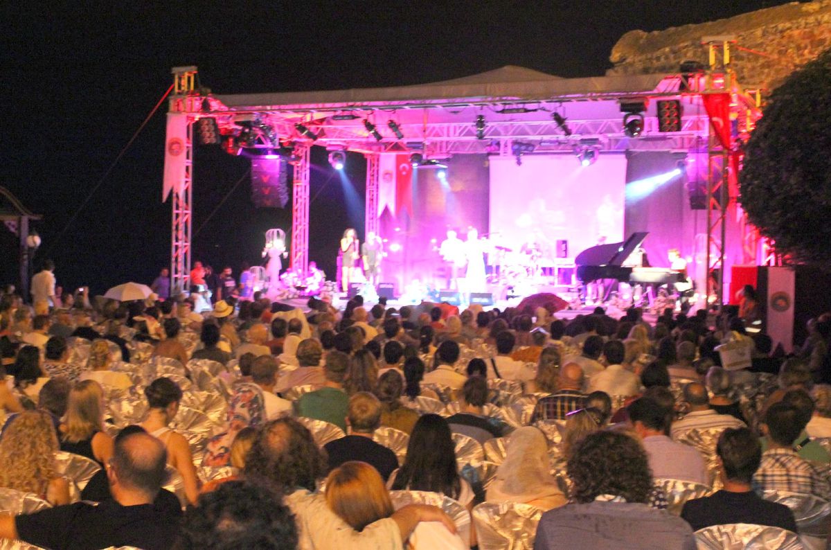 Alanya\'da Caz Var!