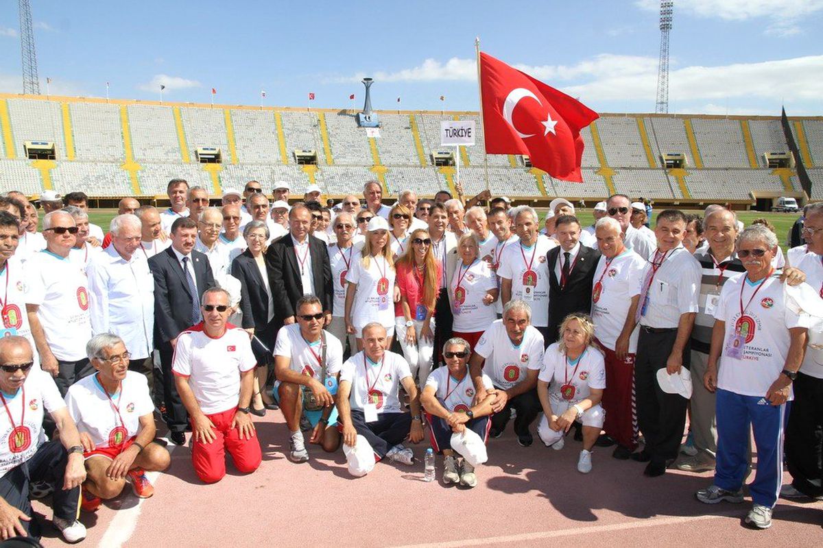 22. Balkan Veteranlar Atletizm Pist Şampiyonası Başladı