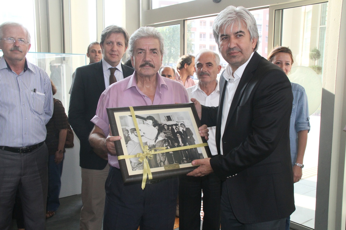 Akhisarlı Esnaf Fotoğrafları Sergisi Açıldı