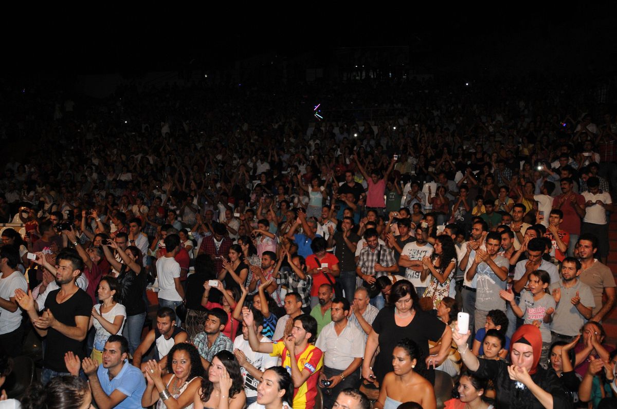 Antalya\'da "Özgürlük, Barış ve Kardeşlik Şöleni"