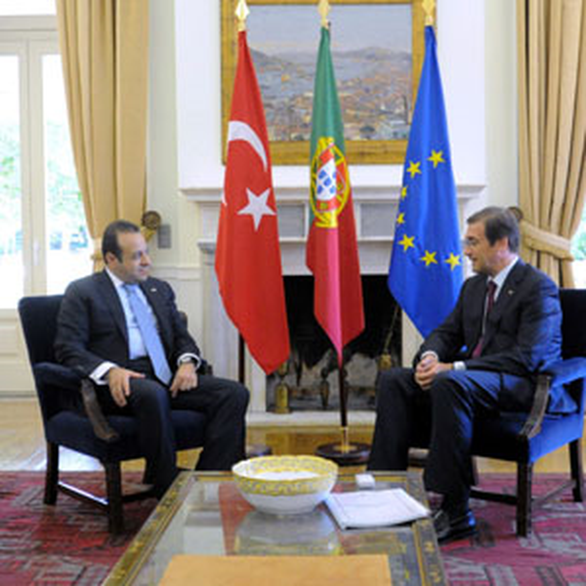 Bakan Bağış Portekiz\'de