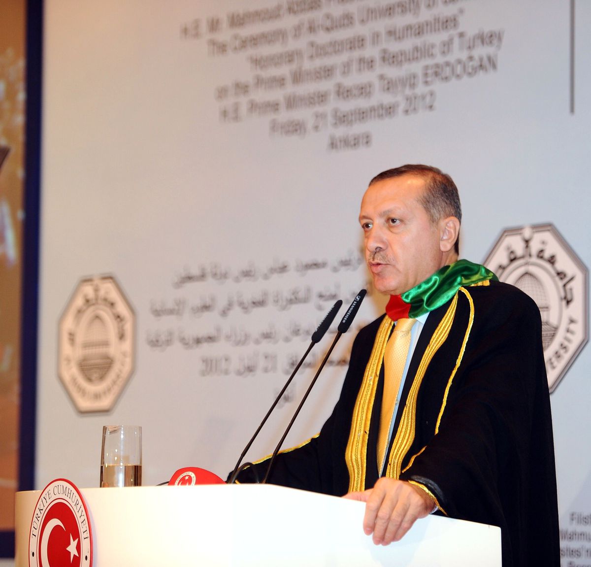 Başbakan Recep Tayyip Erdoğan, "Eğer Siz İnsana Değer Veriyorsanız, Yani Tevrat\'a Tabiyseniz Bunun...