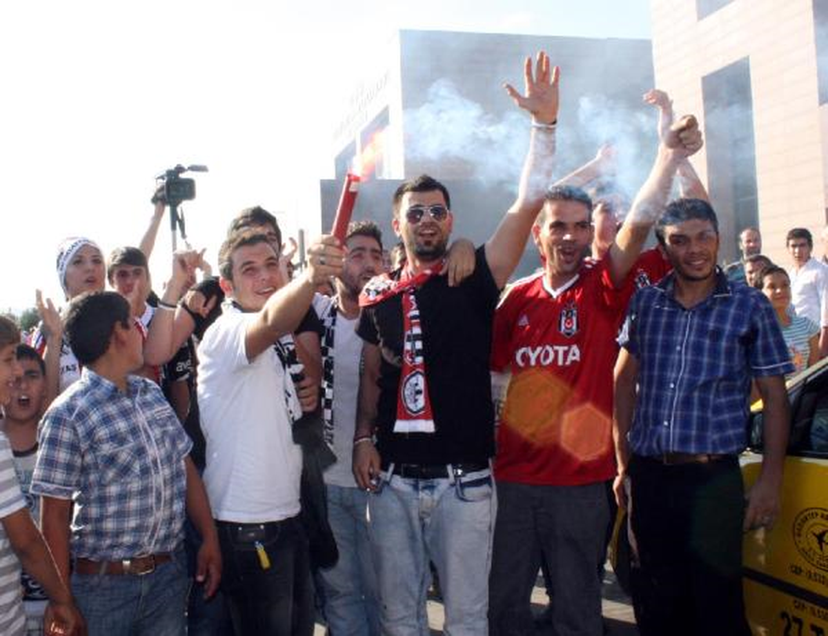 Beşiktaş Kafilesi Gaziantep\'te