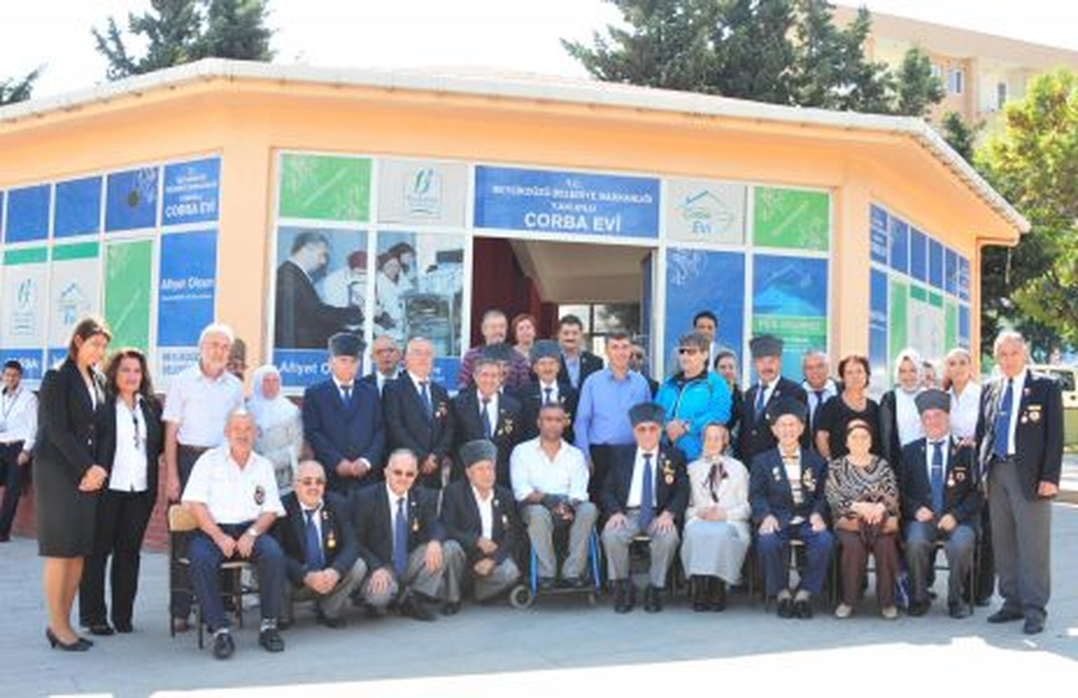 Beylikdüzü\'nde Yaşayan Gaziler At Bindi