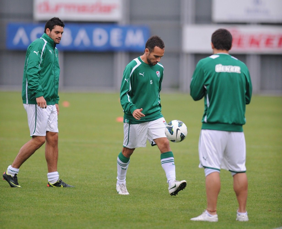Bursaspor Sanica Boru Elazığspor Maçının Hazırlıklarını Sürdürdü