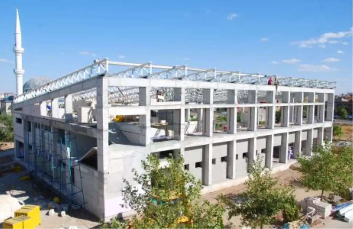 Büyükşehir\'den 10 Okula Spor Salonu Yapılıyor