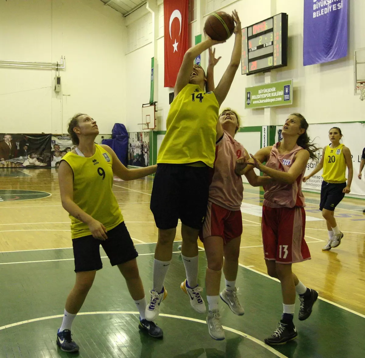 Büyükşehir Fark Attı