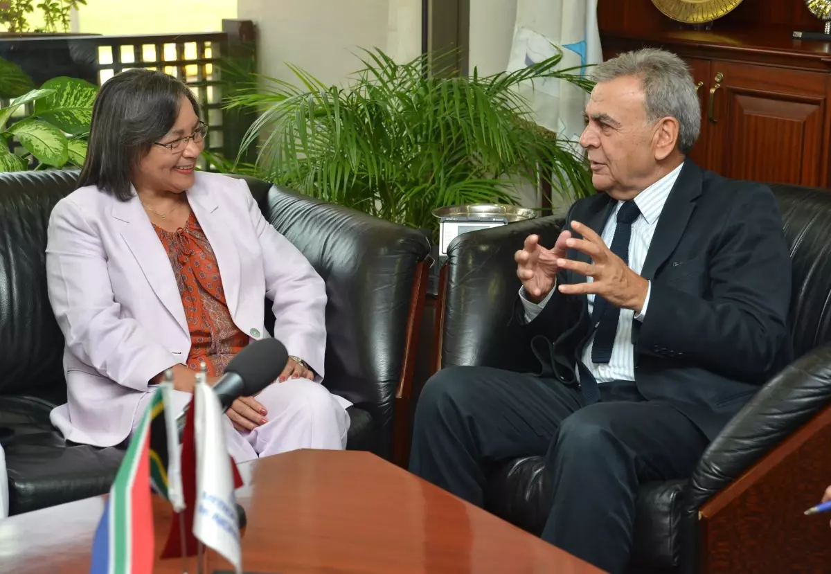 Cape-Town-İzmir Dostluğu