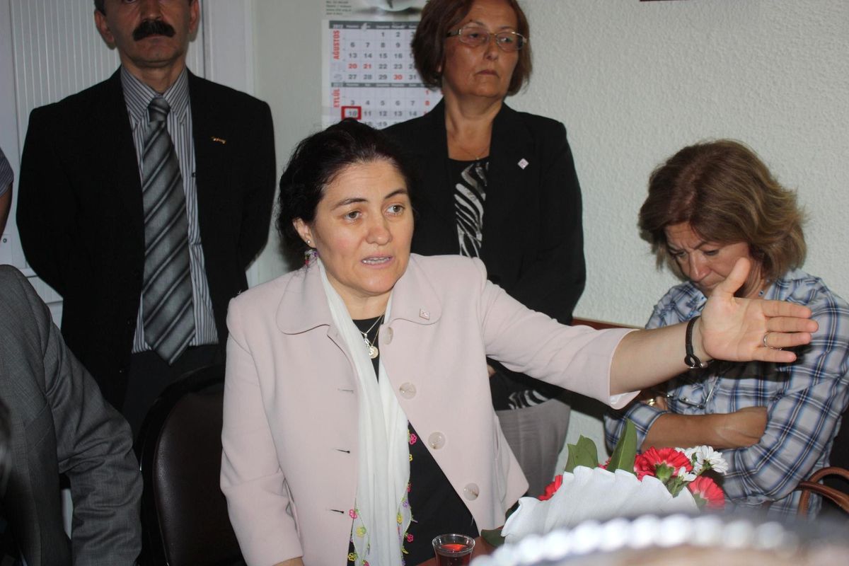 CHP\'li Kadınlar Anadolu Yollarında