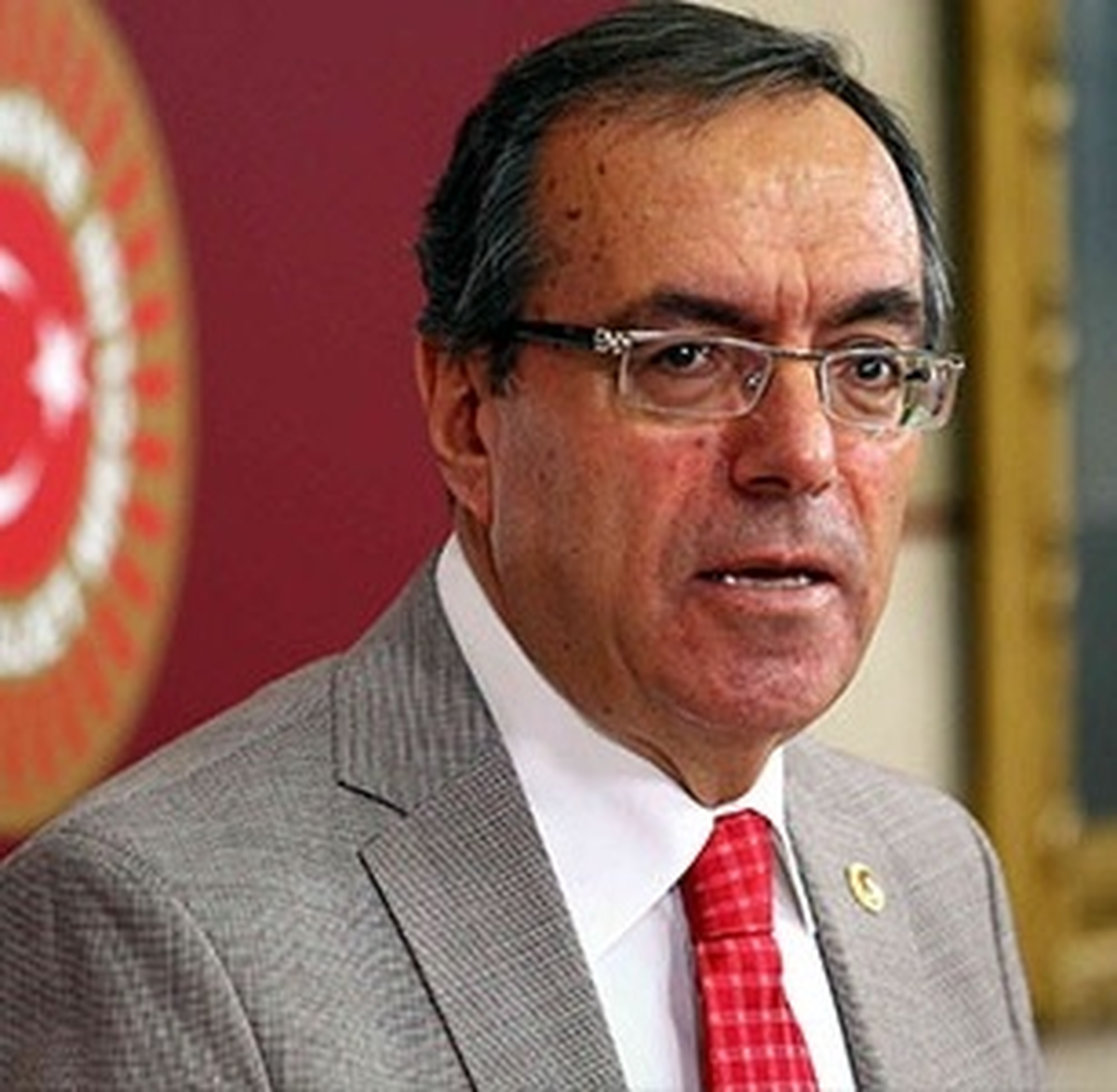 Chp\'li Kart Danıştay Başkanı Hakkında Suç Duyurusunda Bulundu