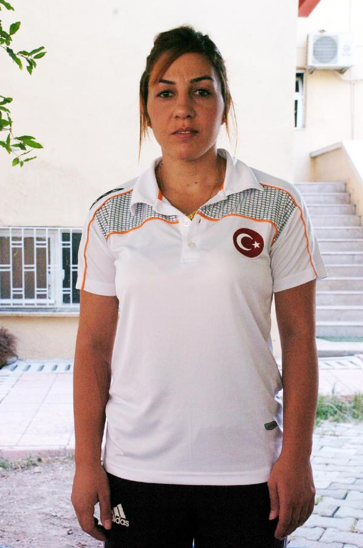 Dünya 3\'üncüsü Yağmur, İmkansızlık ve İlgisizlikten Sporu Bırakıyor