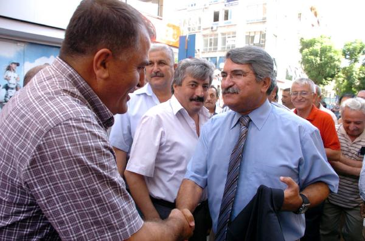 Fikri Sağlar: MHP Varlığını Teröre Borçlu