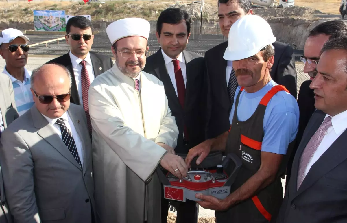 Görmez\'den Dindarlık Araştırması Yapan Merkezlere İtiraz