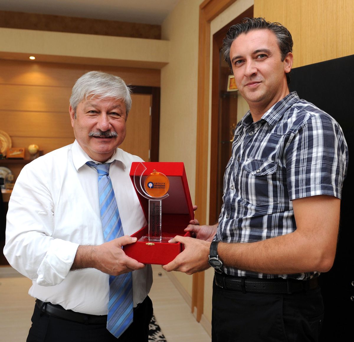 Güneş Ödülü Başkan Akaydın\'da
