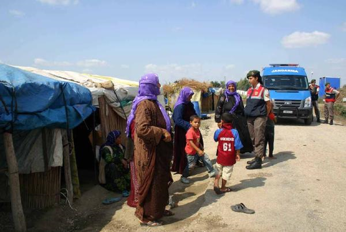 Jandarma Tarlada Okul Çocuğu Arıyor
