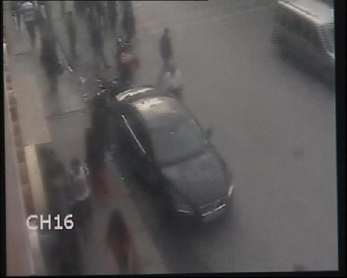 Kaşla Göz Arasında Emeklı Savcının Aracının Bagajındaki Çantayı Çaldı
