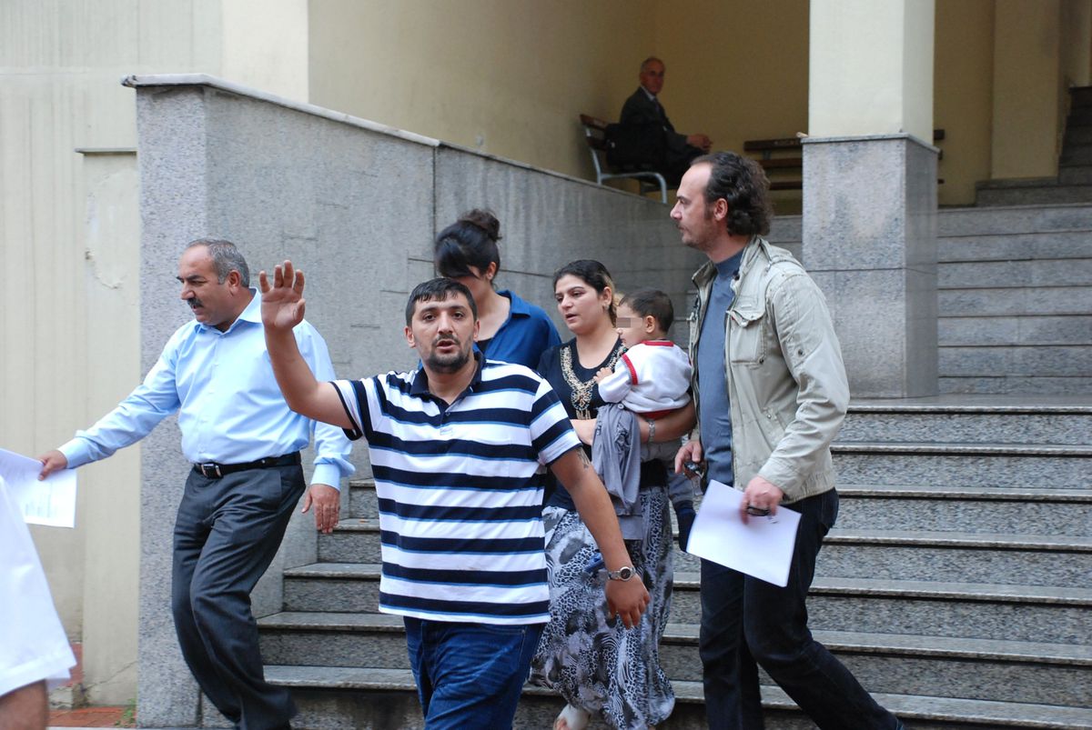 Kucağındaki Bebeğiyle Cezaevine Gitti