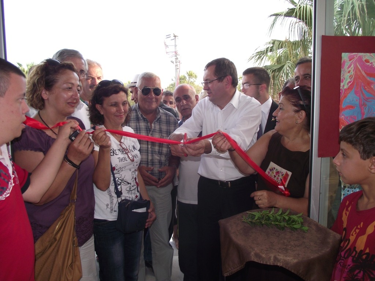 Küçükköy Belediye Başkanı Ergin Ebru Sergisi Açtı