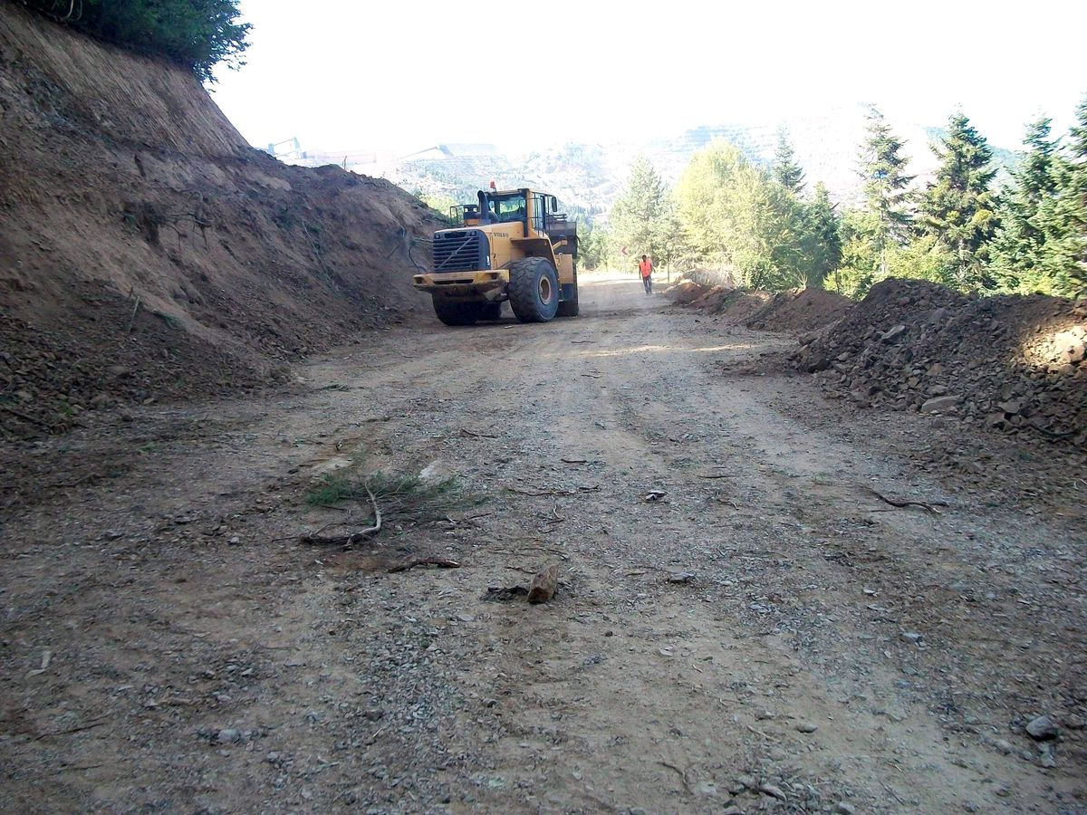 Küre Yol Yapım Çalışmaları Devam Ediyor