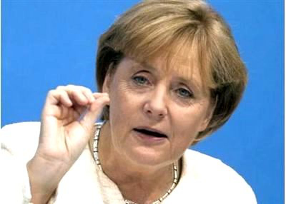 Merkel Varlık Vergisine Karşı