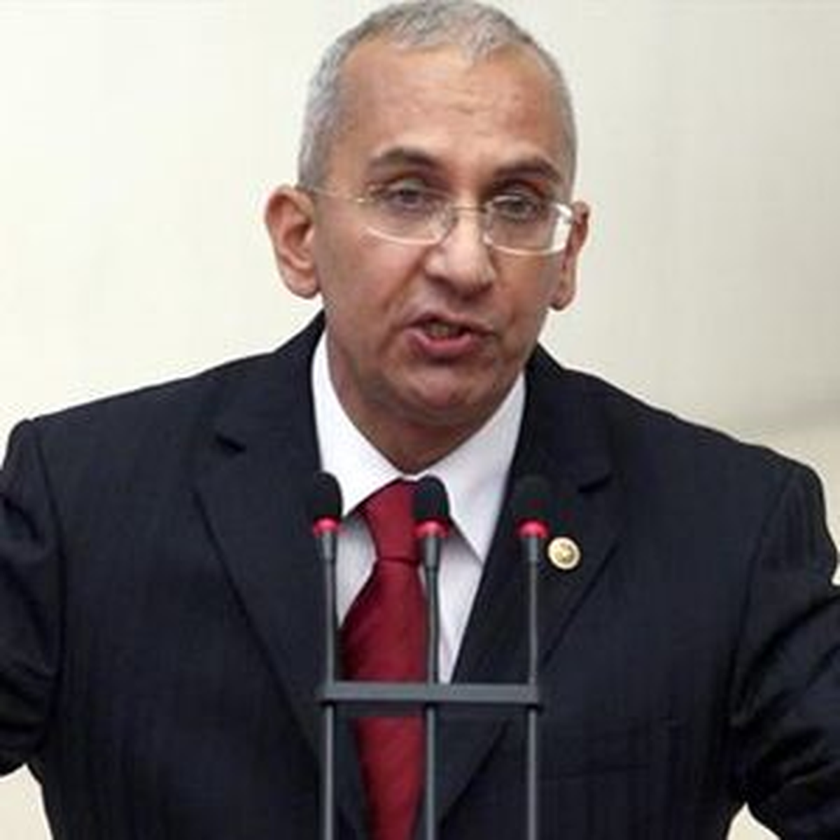 "Türkiye Zor Dönemlerden Geçiyor"