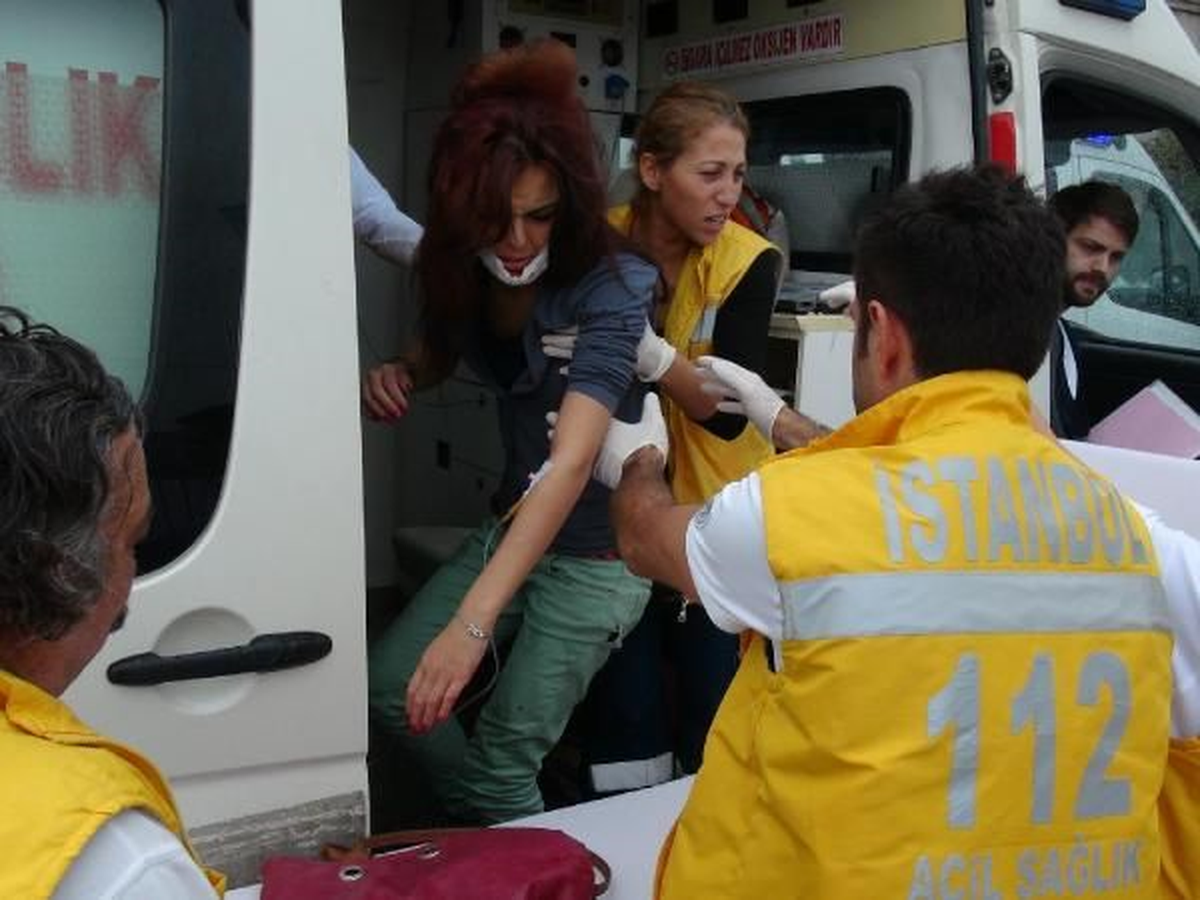 Ortaköy\'de Trafik Kazası: 3 Yaralı