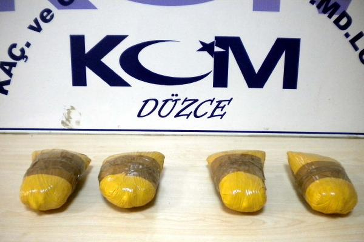 Otobüste Yolcunun Çantasından 3 Kilo Eroin Çıktı