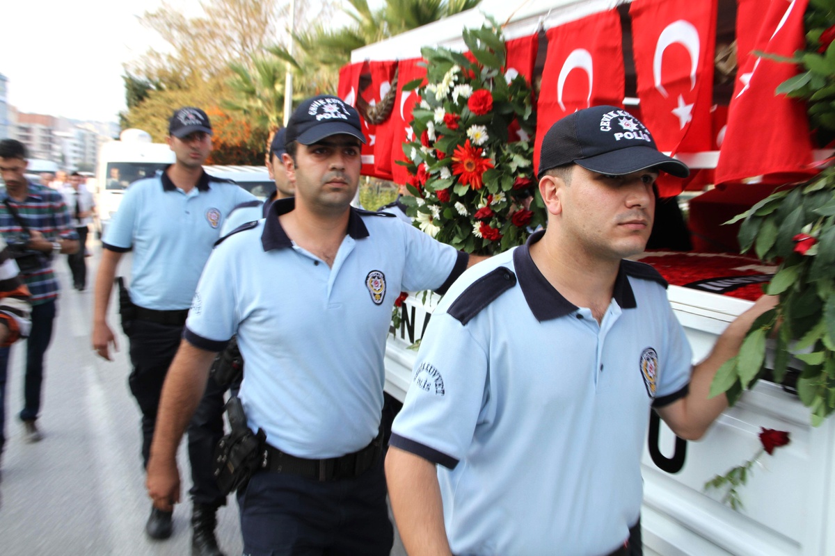 Ovacık Cumhuriyet Başsavcısı Uzun\'un Şehit Edilmesi